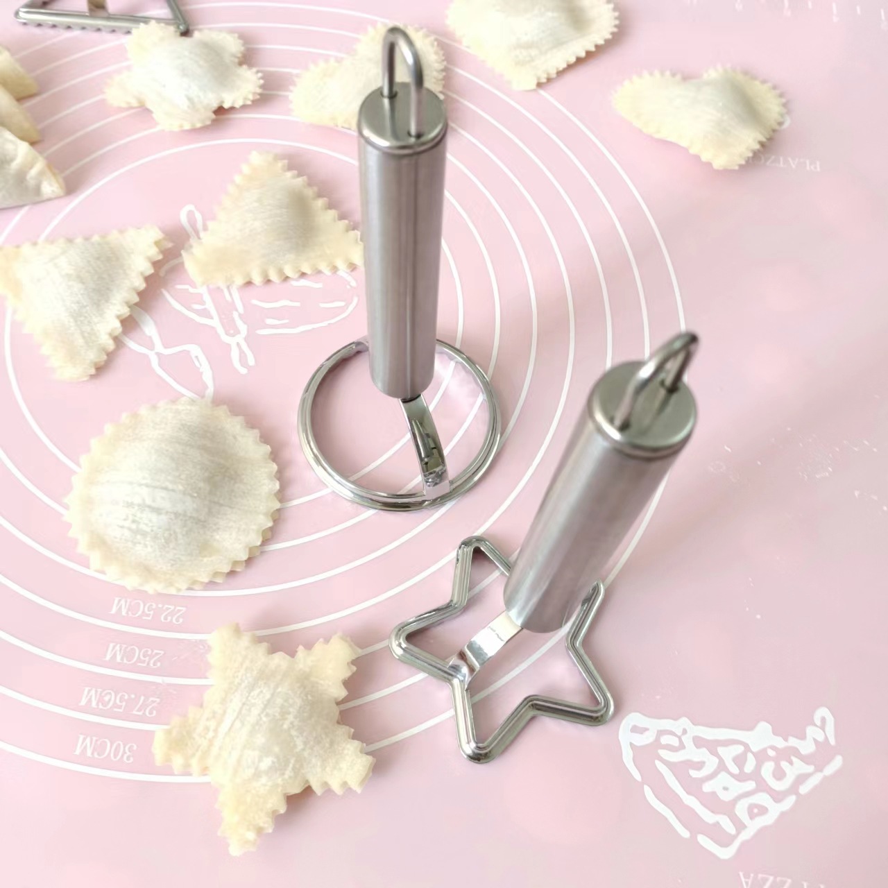 Baking Kitchen At Home - Pemotong Pasta cap Ravioli bulat persegi